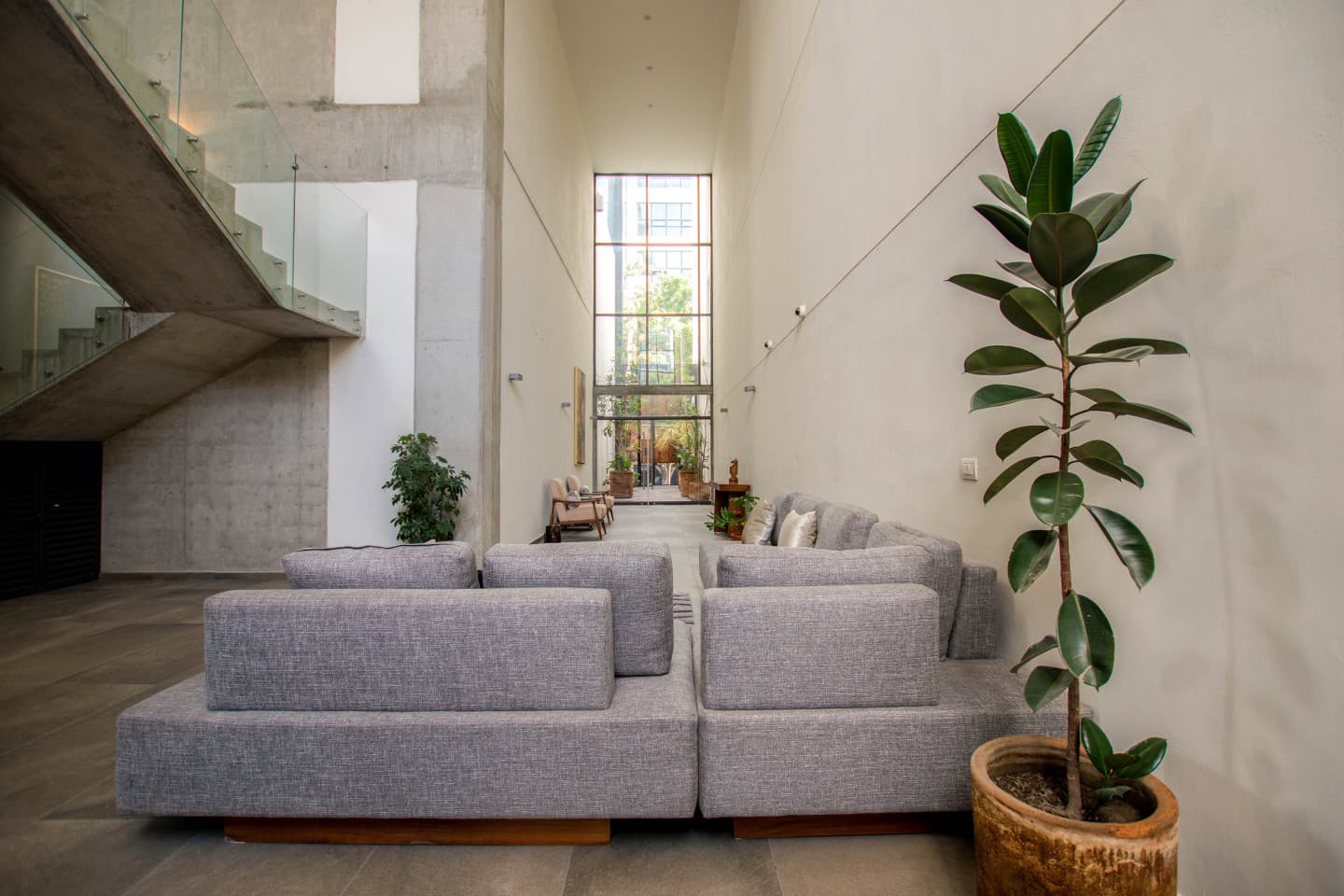 Vibrant Stunning Complex w/ Pool + Terrace photo 1