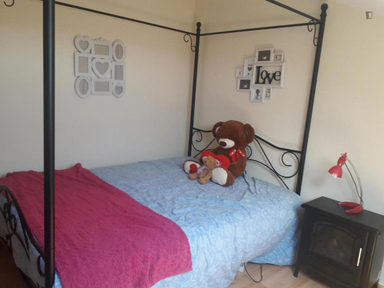 Sunny double bedroom in Sintra photo 1