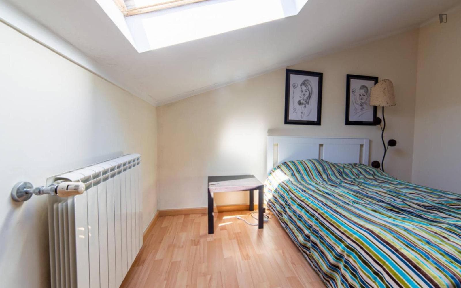 Cosy single bedroom in a beautiful house in Sintra photo 1