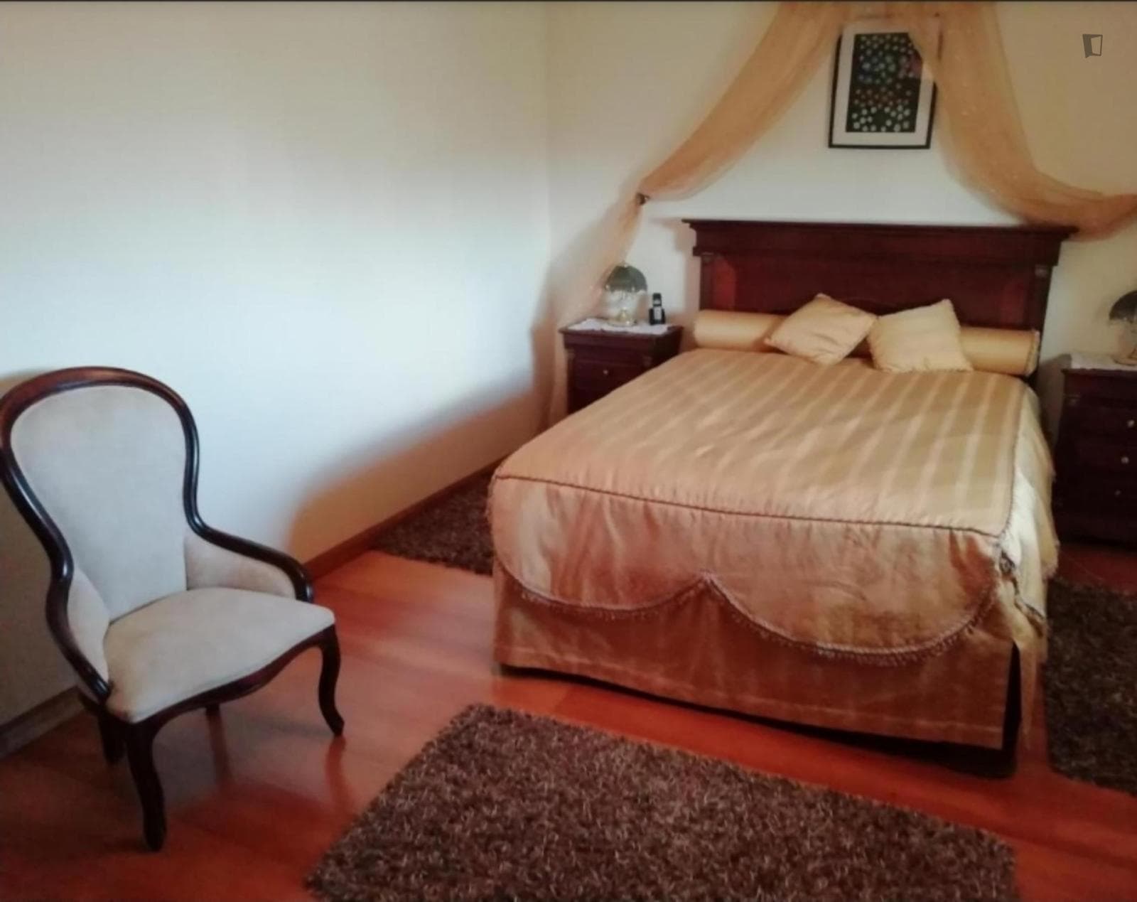 Charming double ensuite bedroom in a 7-bedroom house not far from Pena Palace photo 1