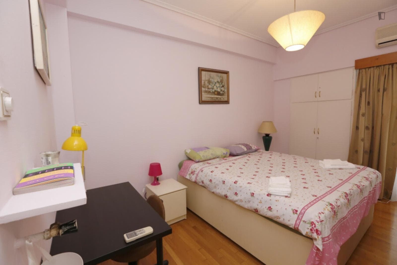 Snug double bedroom in Politechnio photo 1