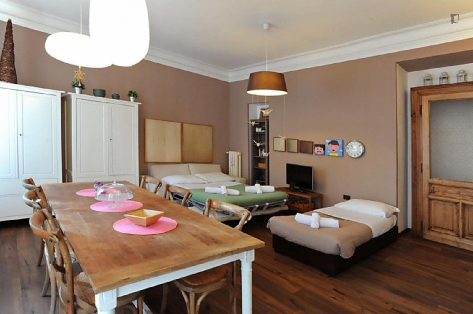Bright 1-bedroom apartment close to Turin Porta Nuova station photo 1