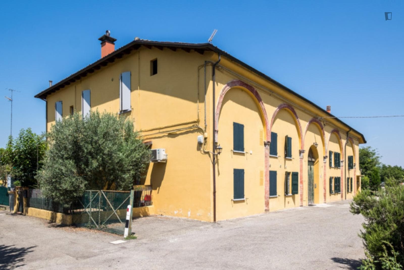 Property photo thumbnail