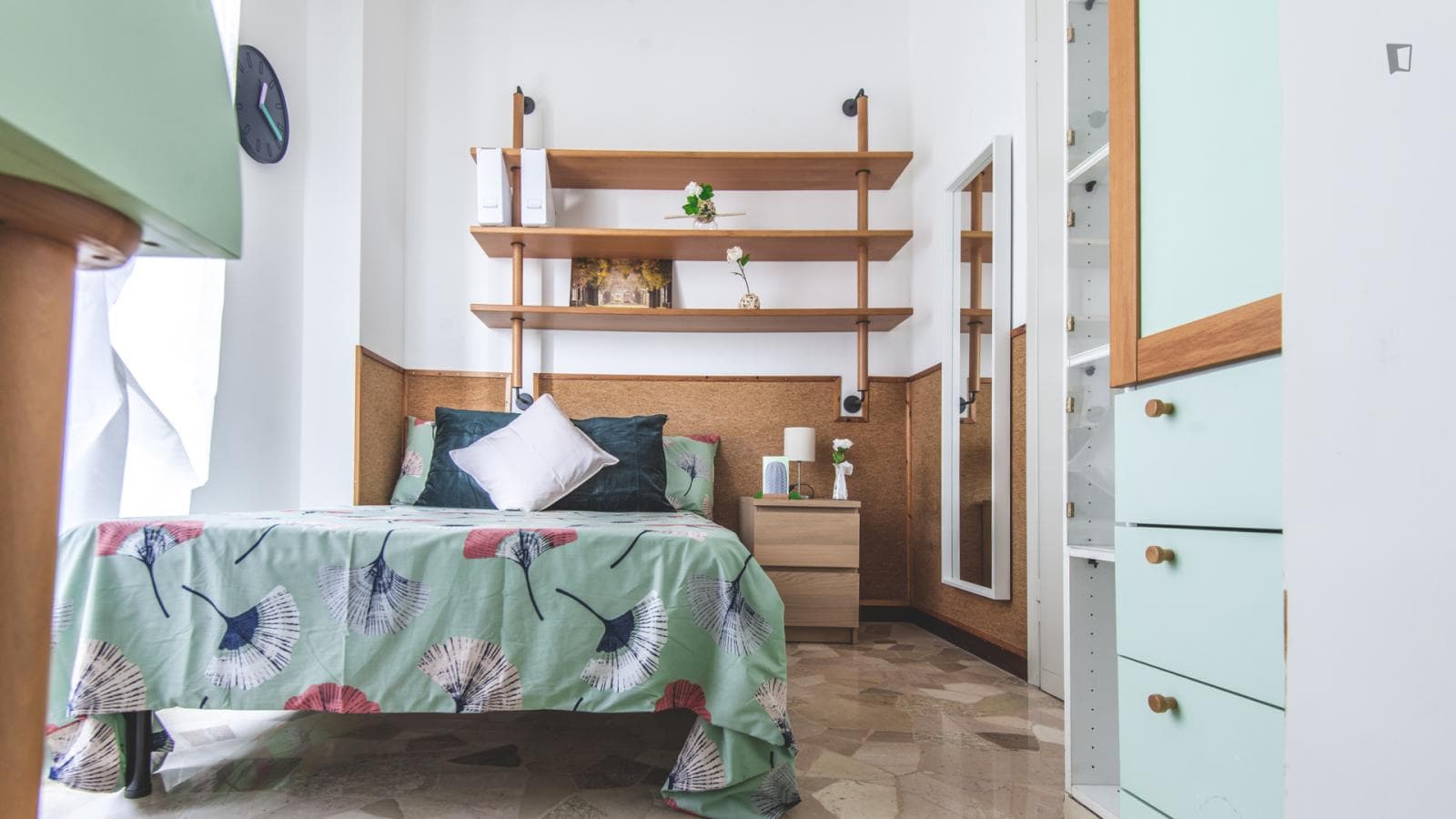 Excellent double ensuite bedroom in Bande Nere photo 1