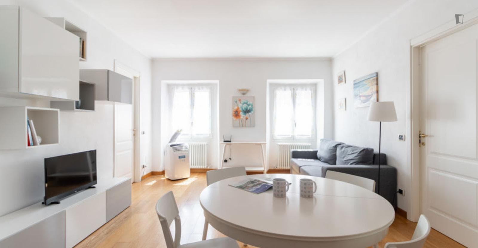 Bright 2-bedroom apartment in Sanremo photo 1