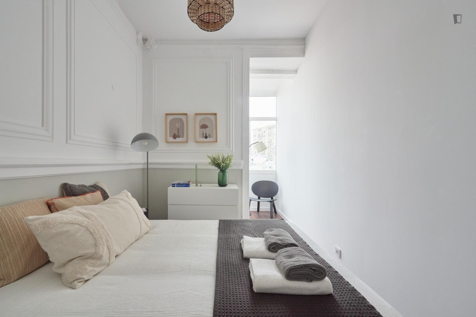 Pleasant double bedroom next to Parque Eduardo VII photo 1