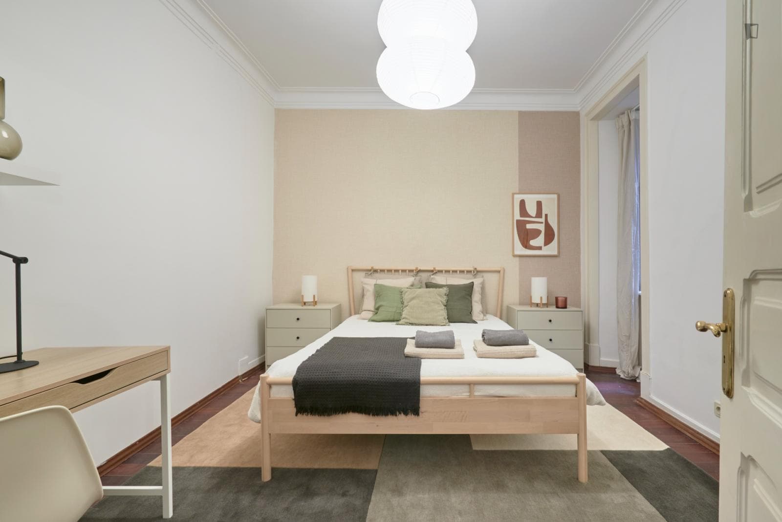 Cosy double bedroom close to Praça Marquês de Pombal photo 1