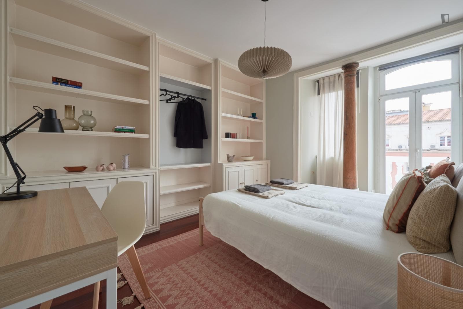 Bright double bedroom near Parque metro station photo 1