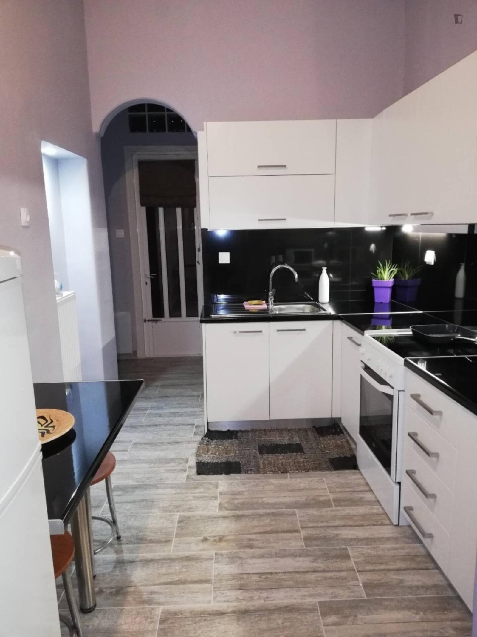 Super studio in Athens near to Agios Nikolaos metro station photo 1