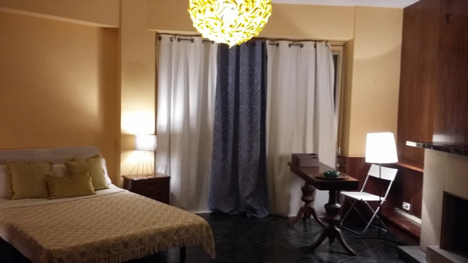 Welcoming double bedroom photo 1