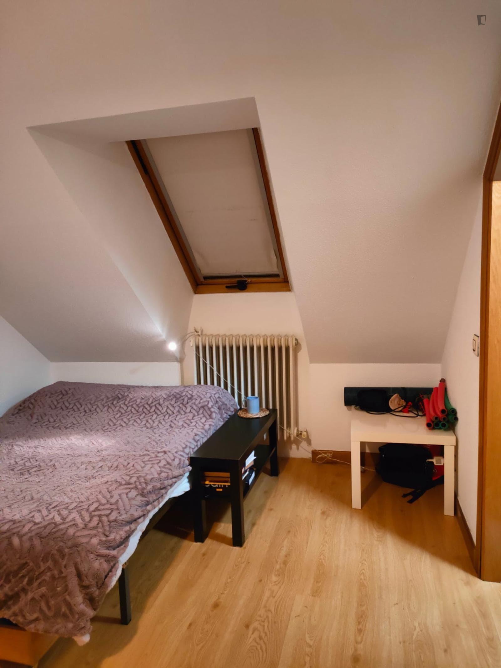 Comfy double bedroom close to Universidad de Salamanca photo 1