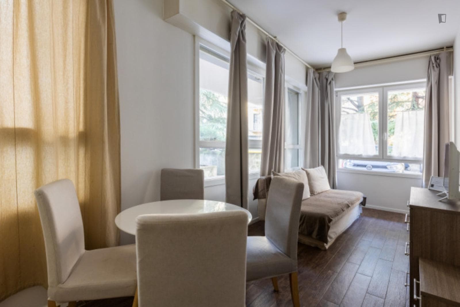 Property photo thumbnail