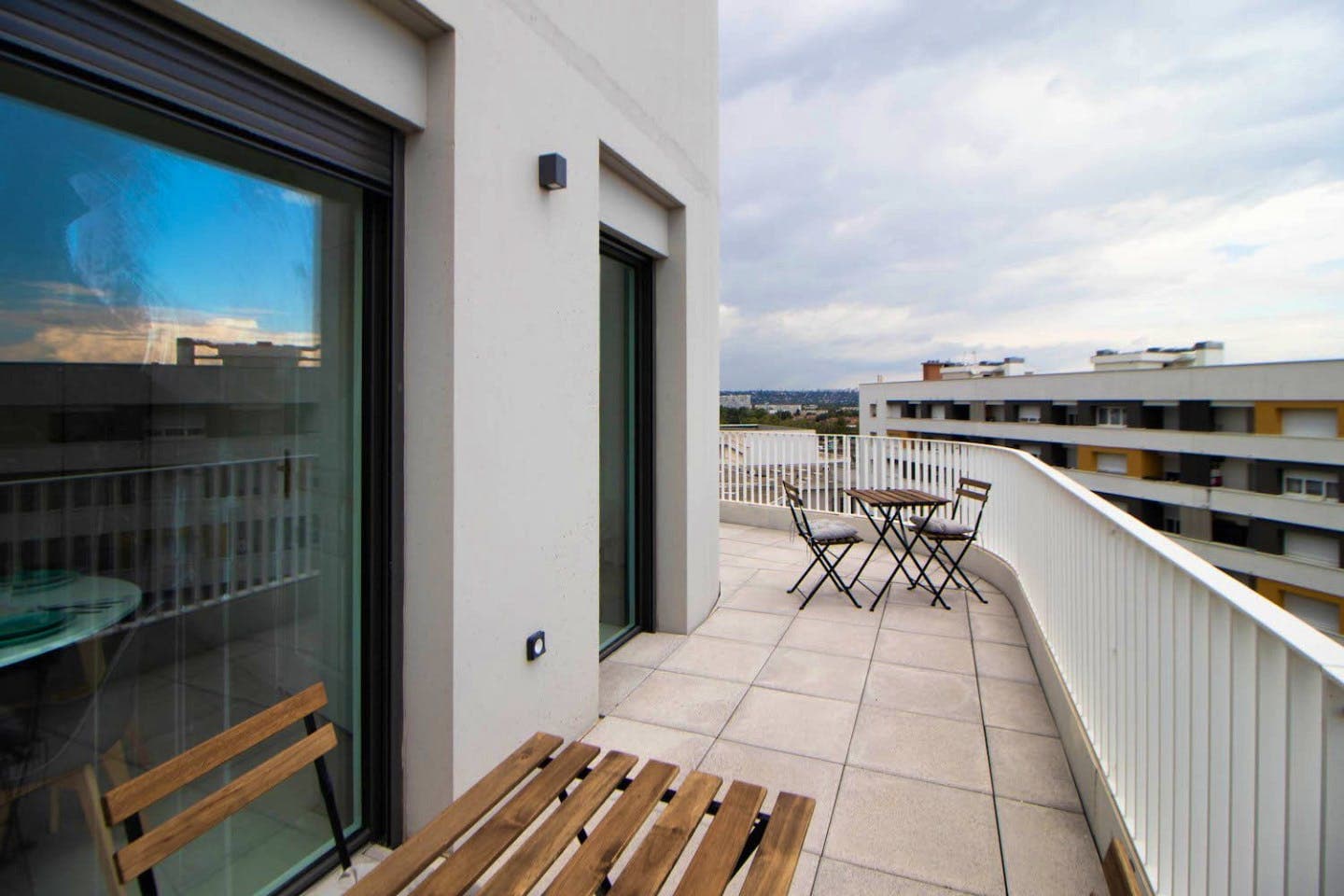 Spacious 148 m² duplex apartment in Villeurbanne photo 1