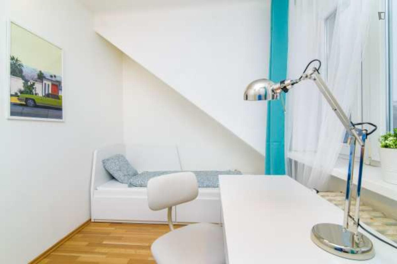 Cute single bedroom in a 5-bedroom apartment in Jezerka photo 1