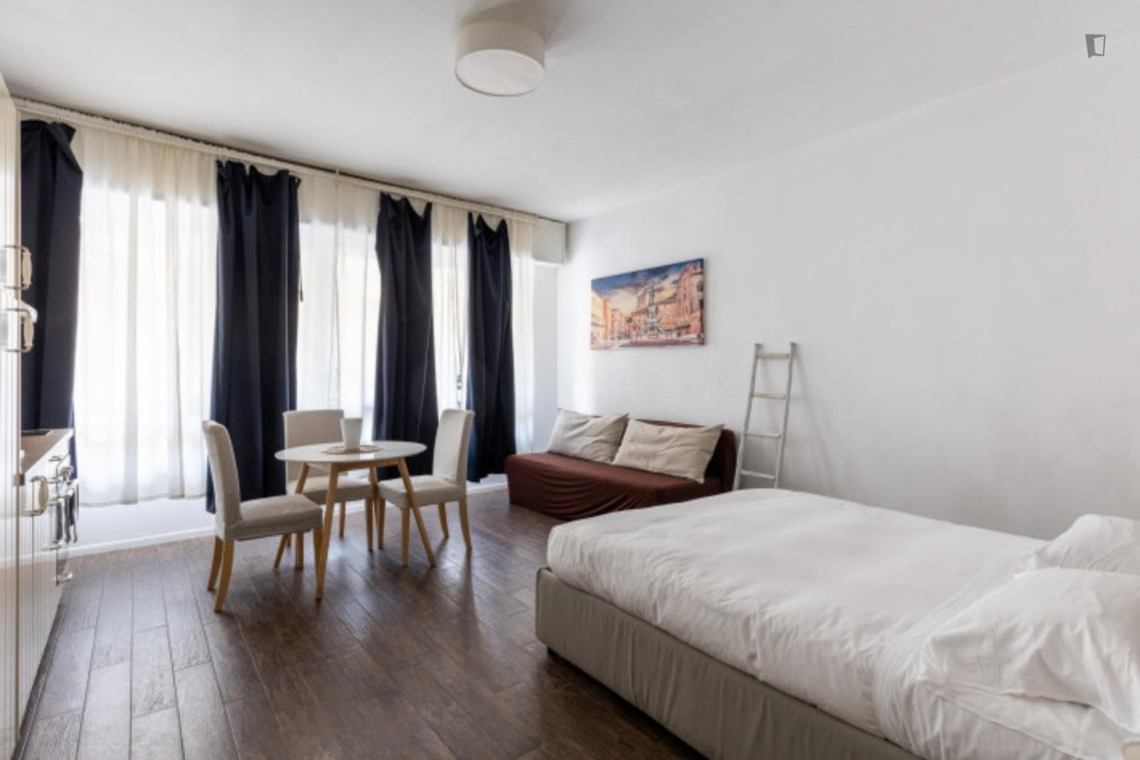 Cosy studio close to Bologna central train station photo 1