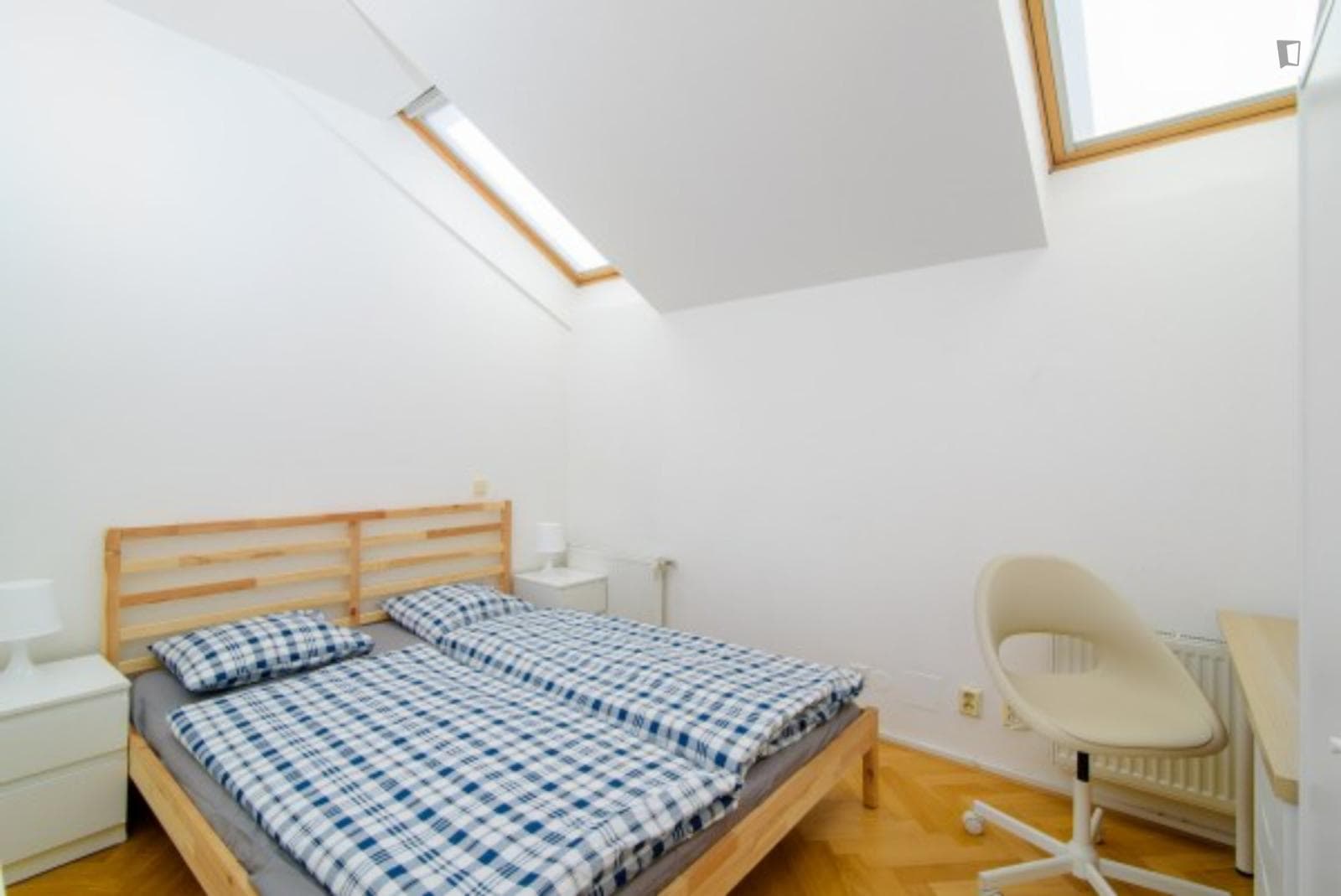 Cosy 1-bedroom apartment close to Prague Main Bus Terminal photo 1