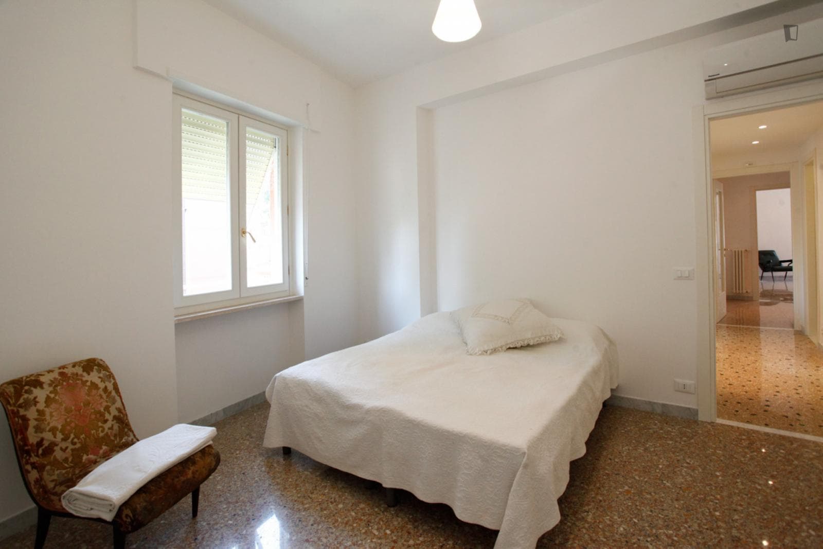 SUNNY and quiet big double bedroom-Vatican-Aurelio photo 1