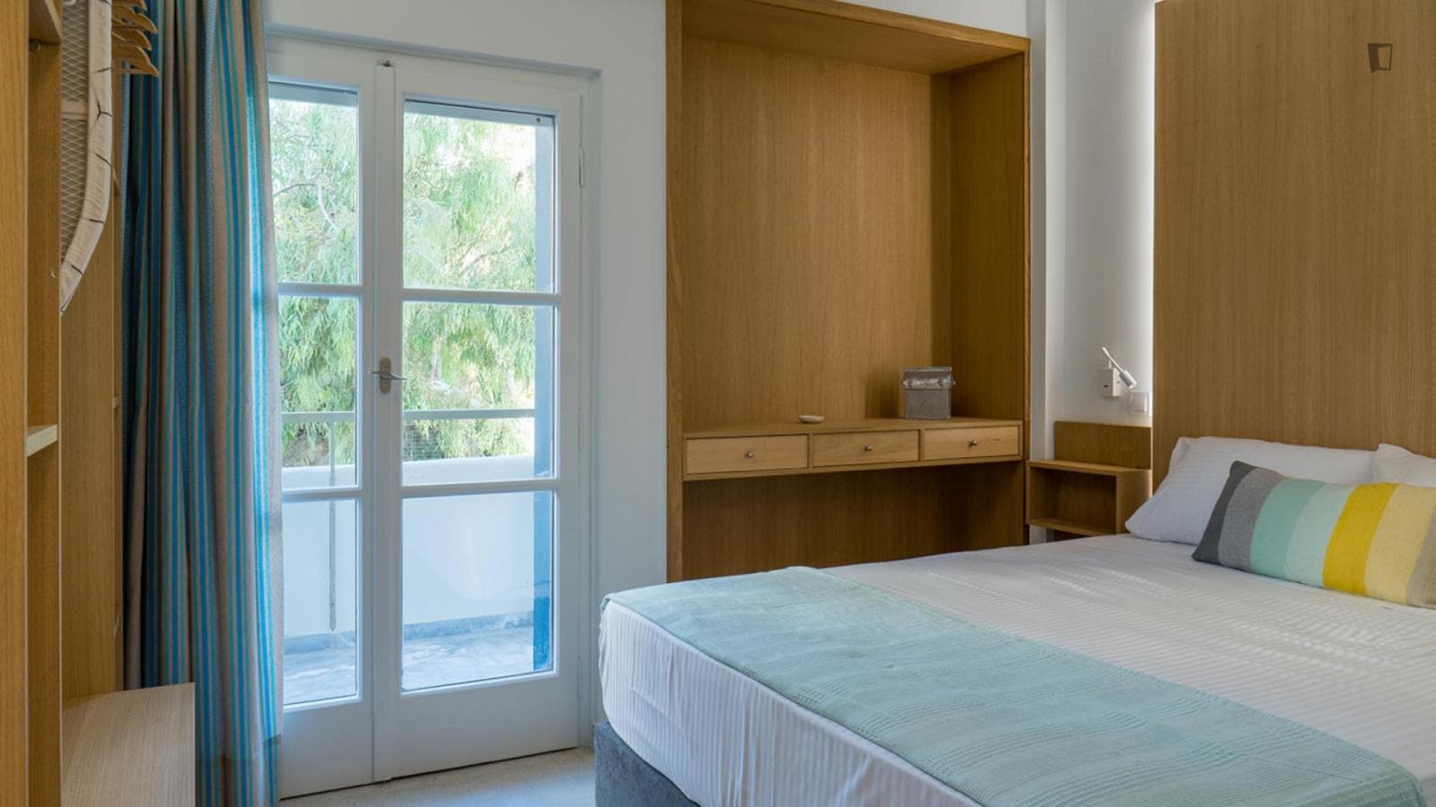 Nice 1-bedroom apartment near Mc Arthur  photo 1