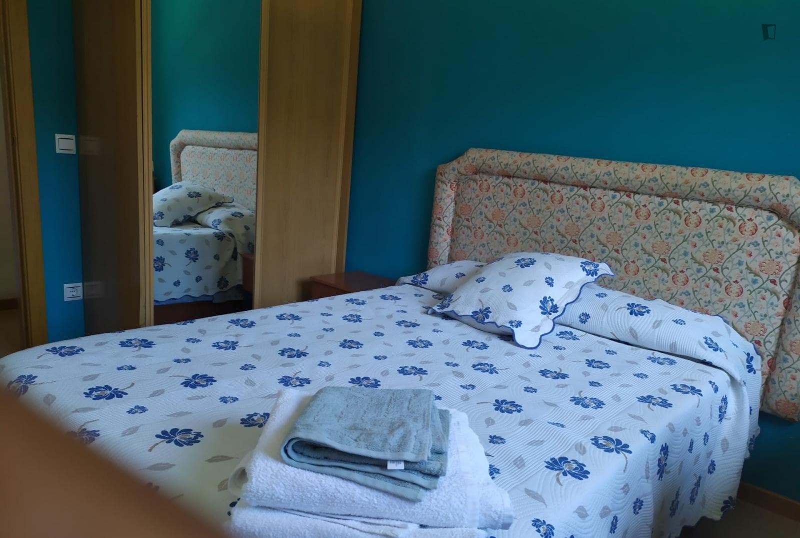 Amazing double bedroom close to Salamanca city centre photo 1