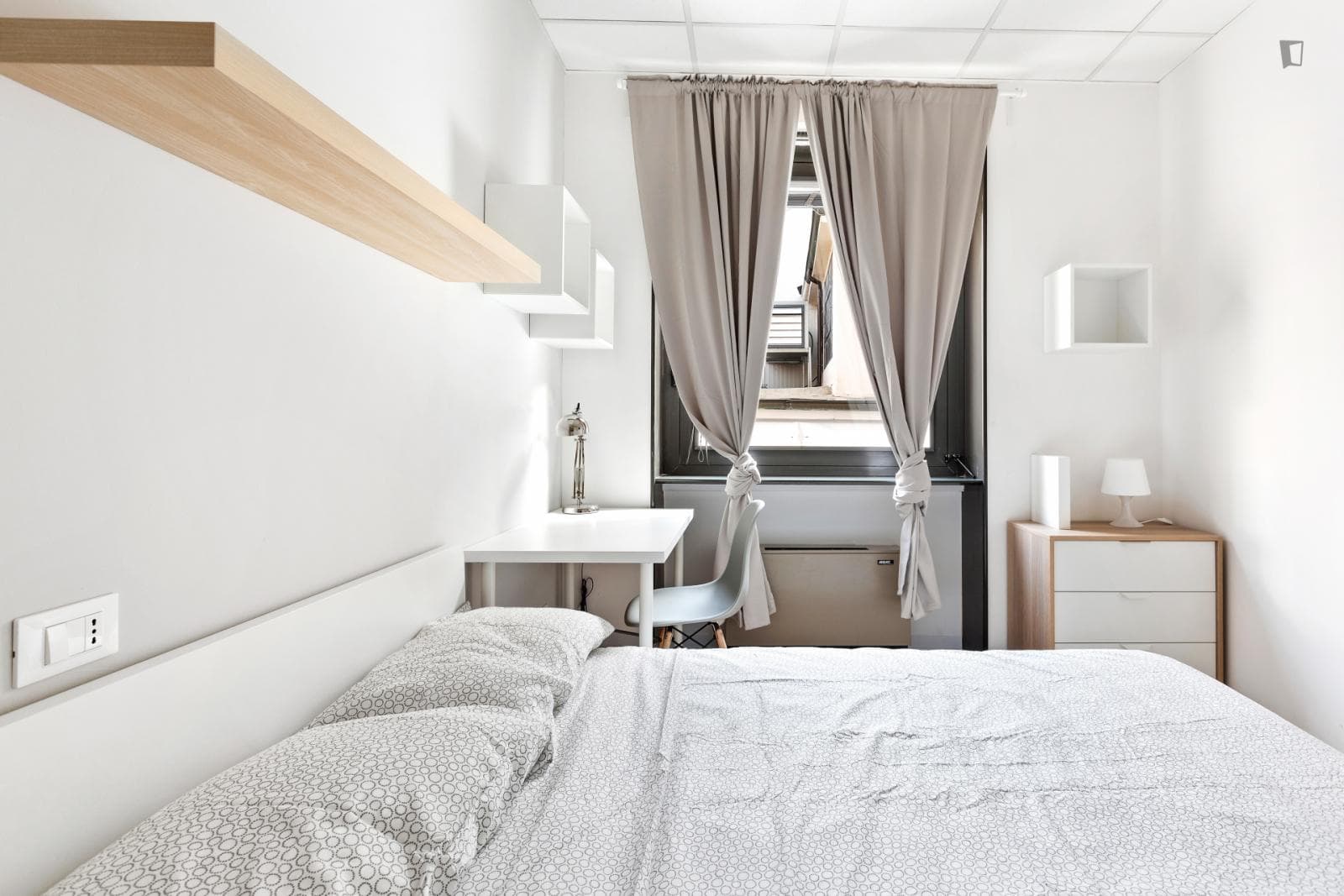 Pleasant double bedroom in Rottole neighbourhood photo 1