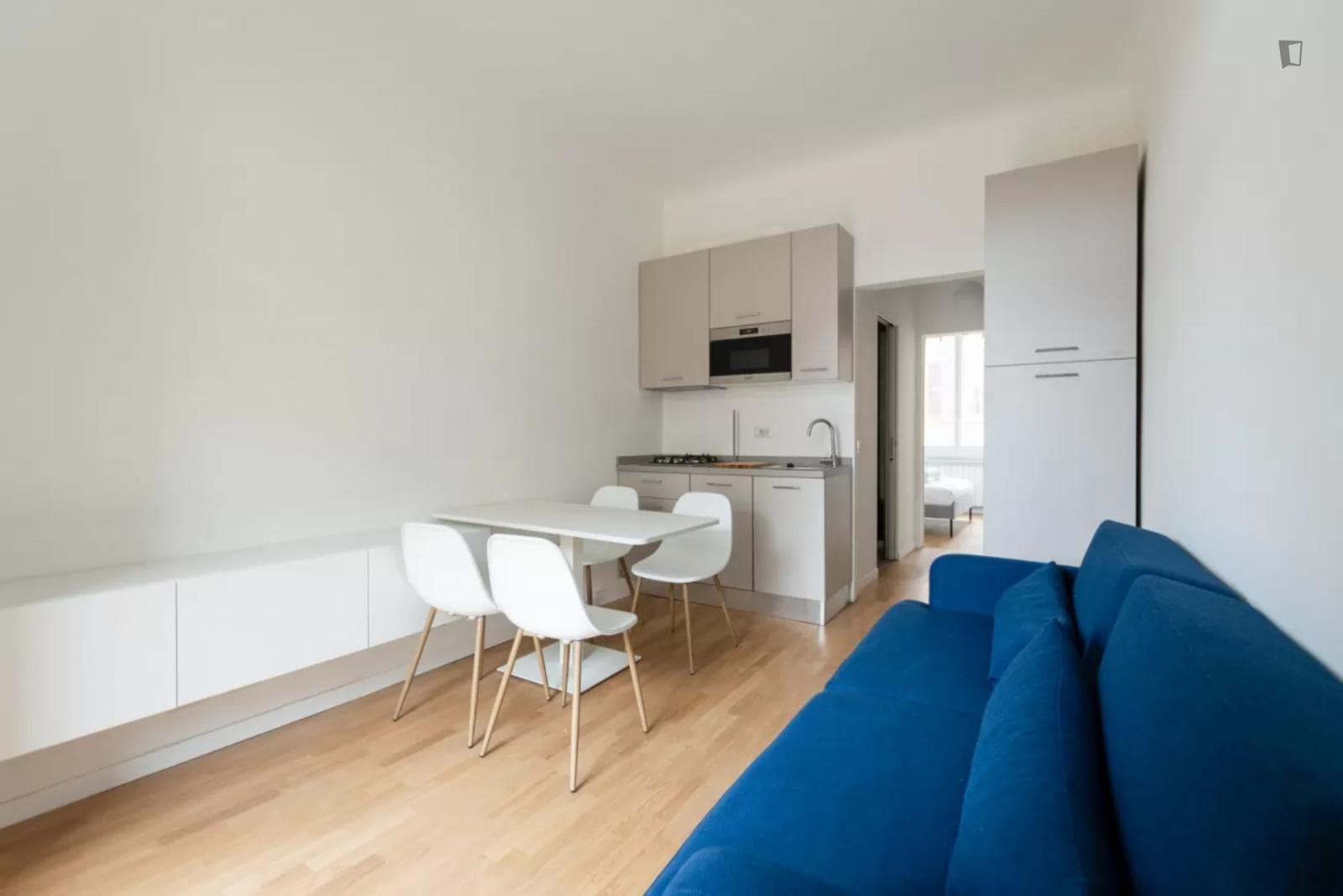 Bright one bedroom apartment in the center of Milan photo 1