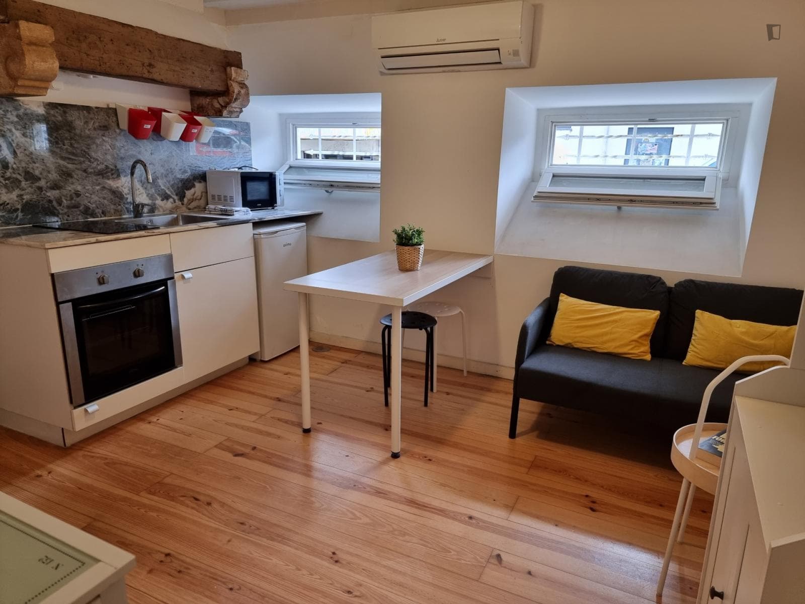 Property photo thumbnail