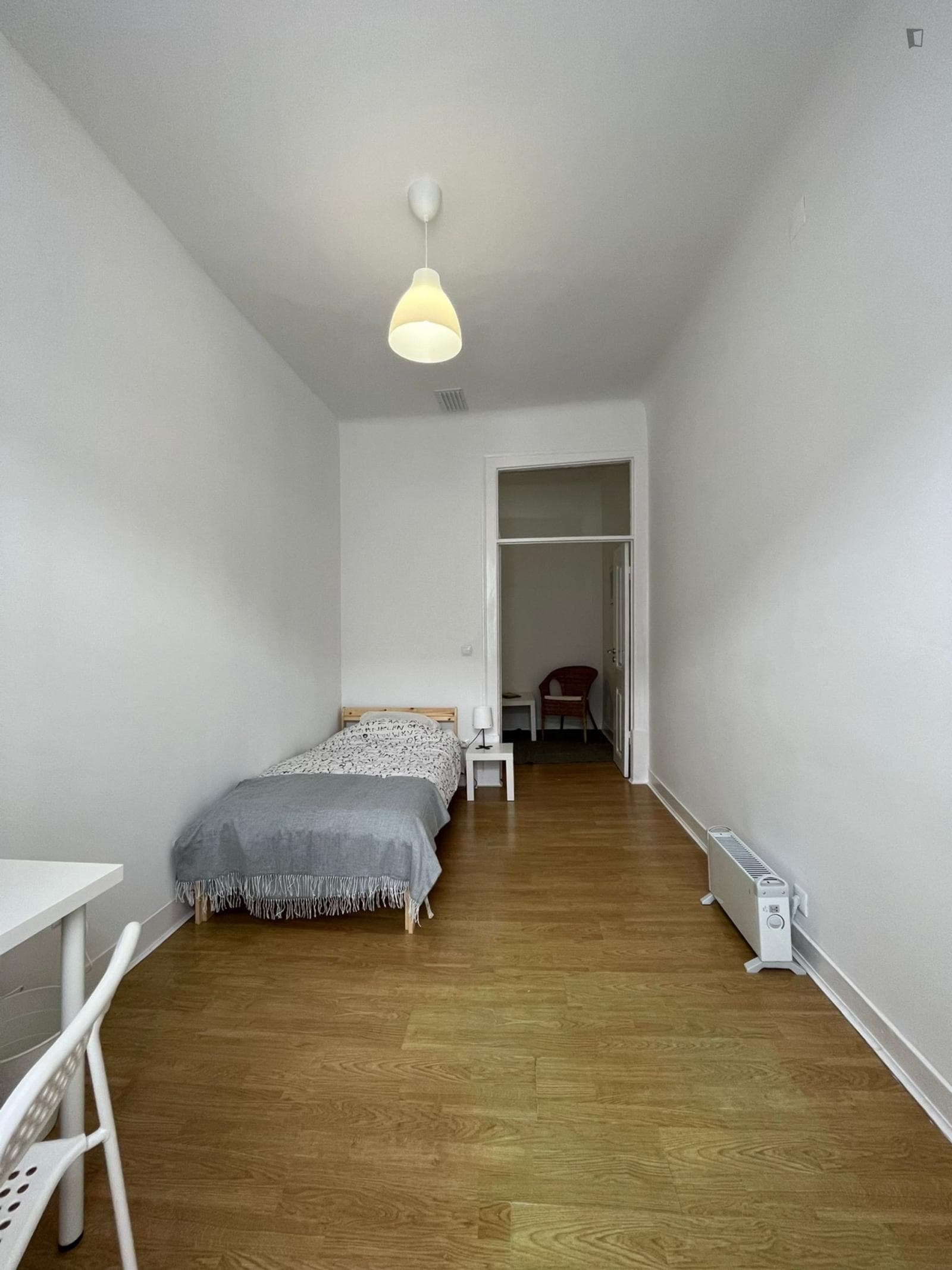 Welcoming single bedroom with a balcony, near the Baixa-Chiado metro photo 1