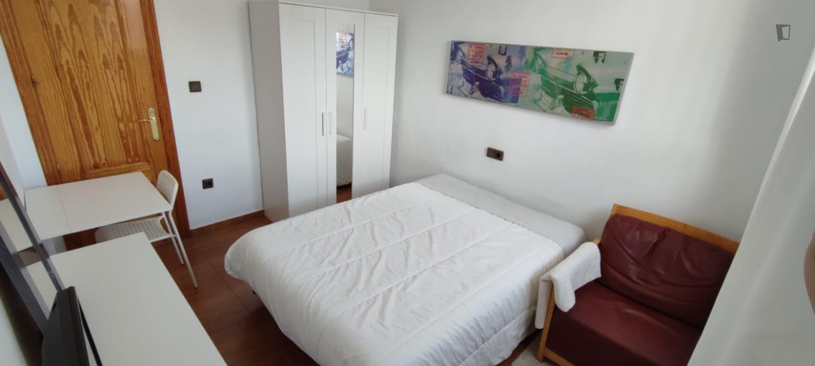 Comfy double bedroom in Elche photo 1