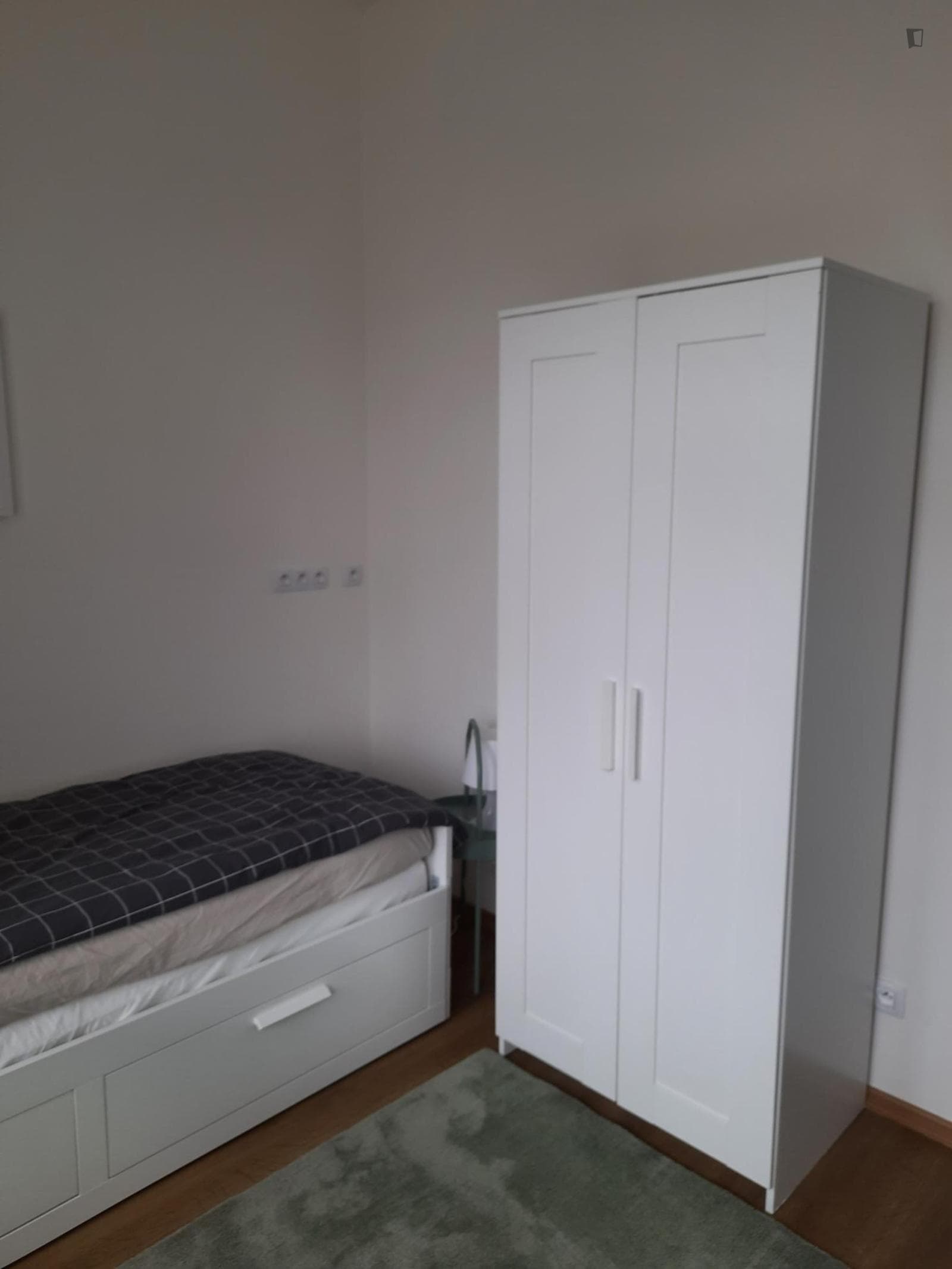 Homely single bedroom near the I. P. Pavlova metro photo 1