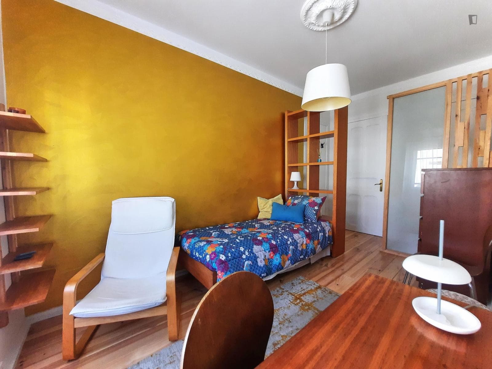 Gorgeous single bedroom with private bathroom in Penha de França photo 1