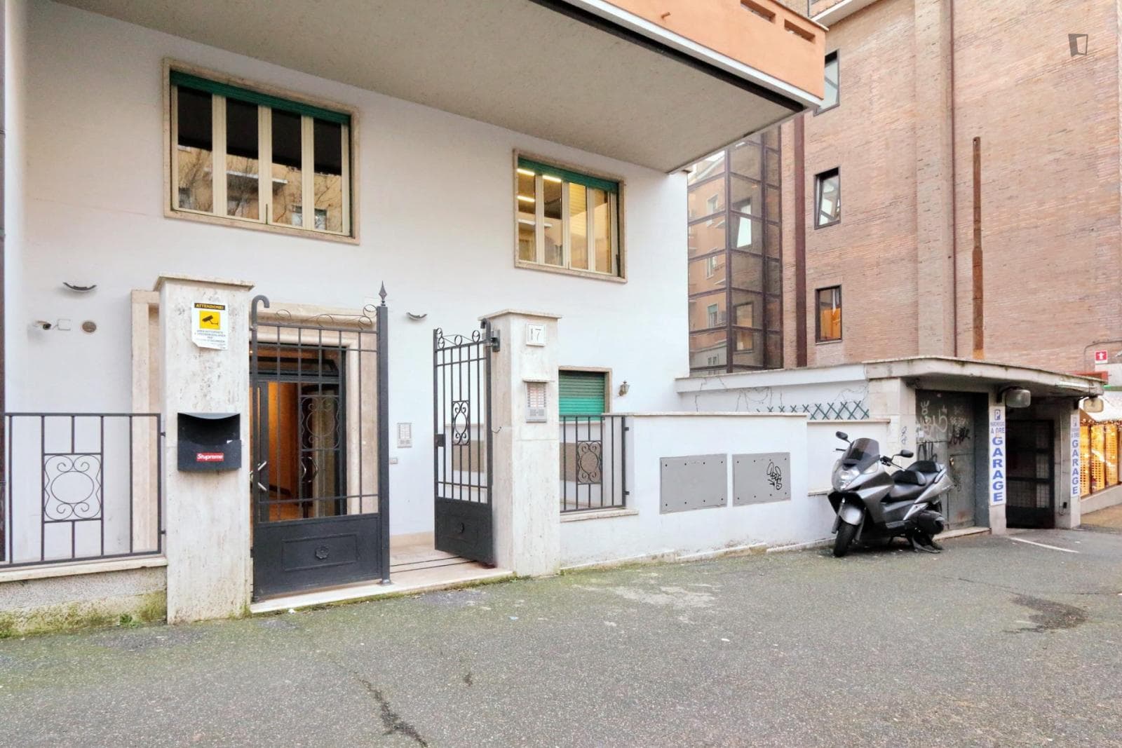 Property photo thumbnail