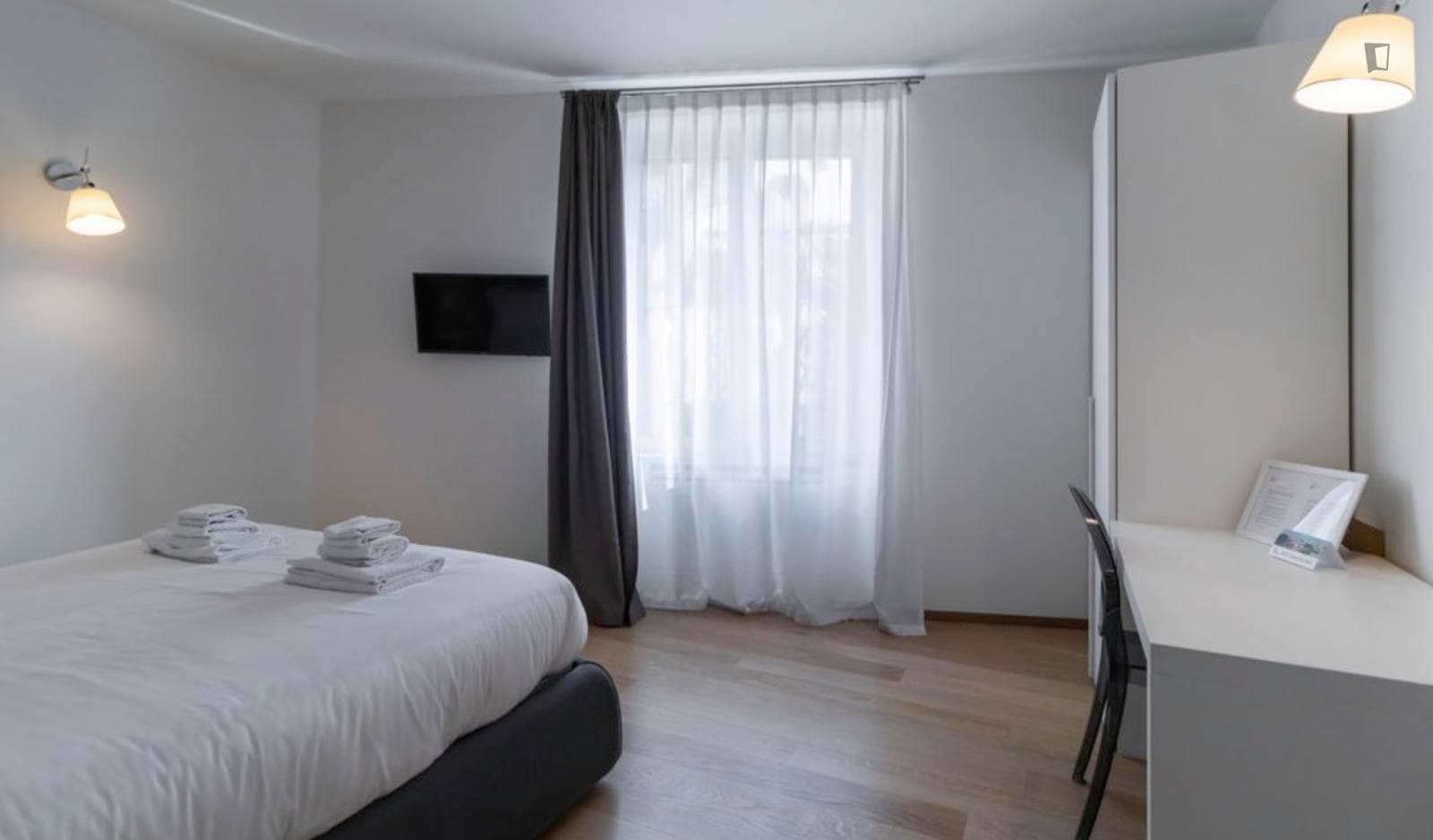 Property photo thumbnail
