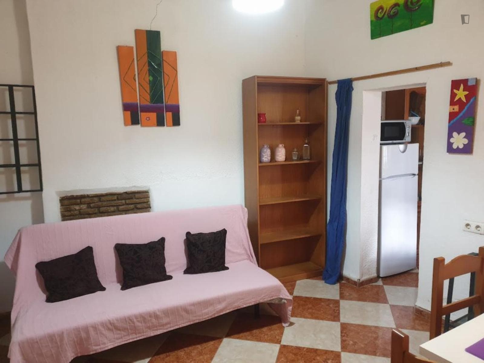 Homely 1-bedroom apartment in Granada close to Mirador de la Vereda de Enmedio photo 1