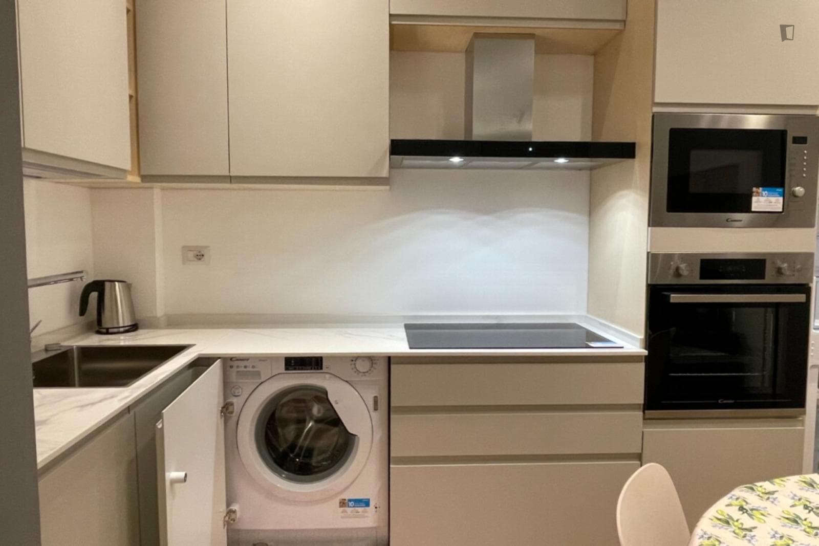 Pleasant 1-bedroom apartment close to Bocconi University  photo 1