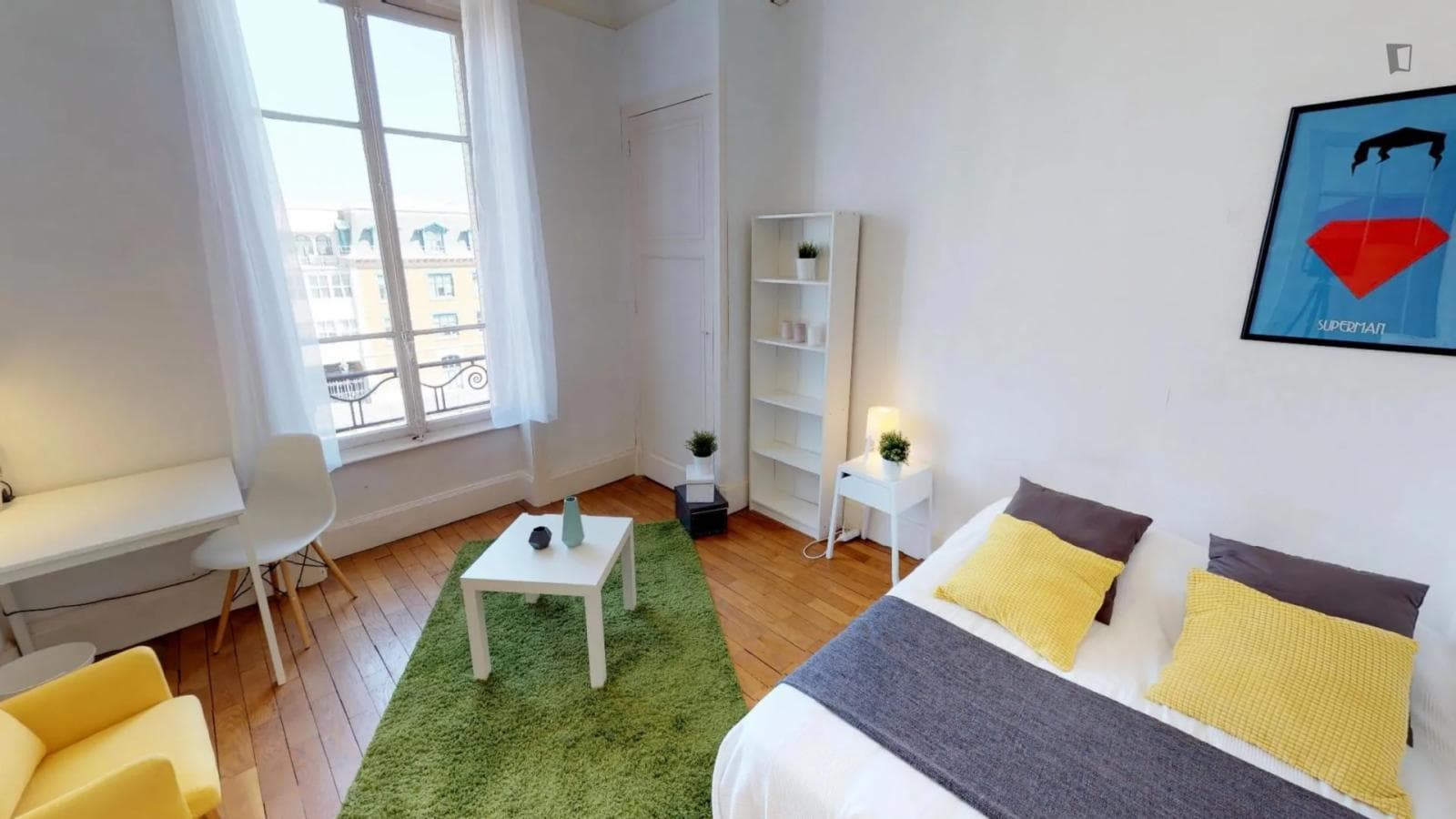 Bright double bedroom in a 3-bedroom apartment near Sans Souci Subway Station photo 1