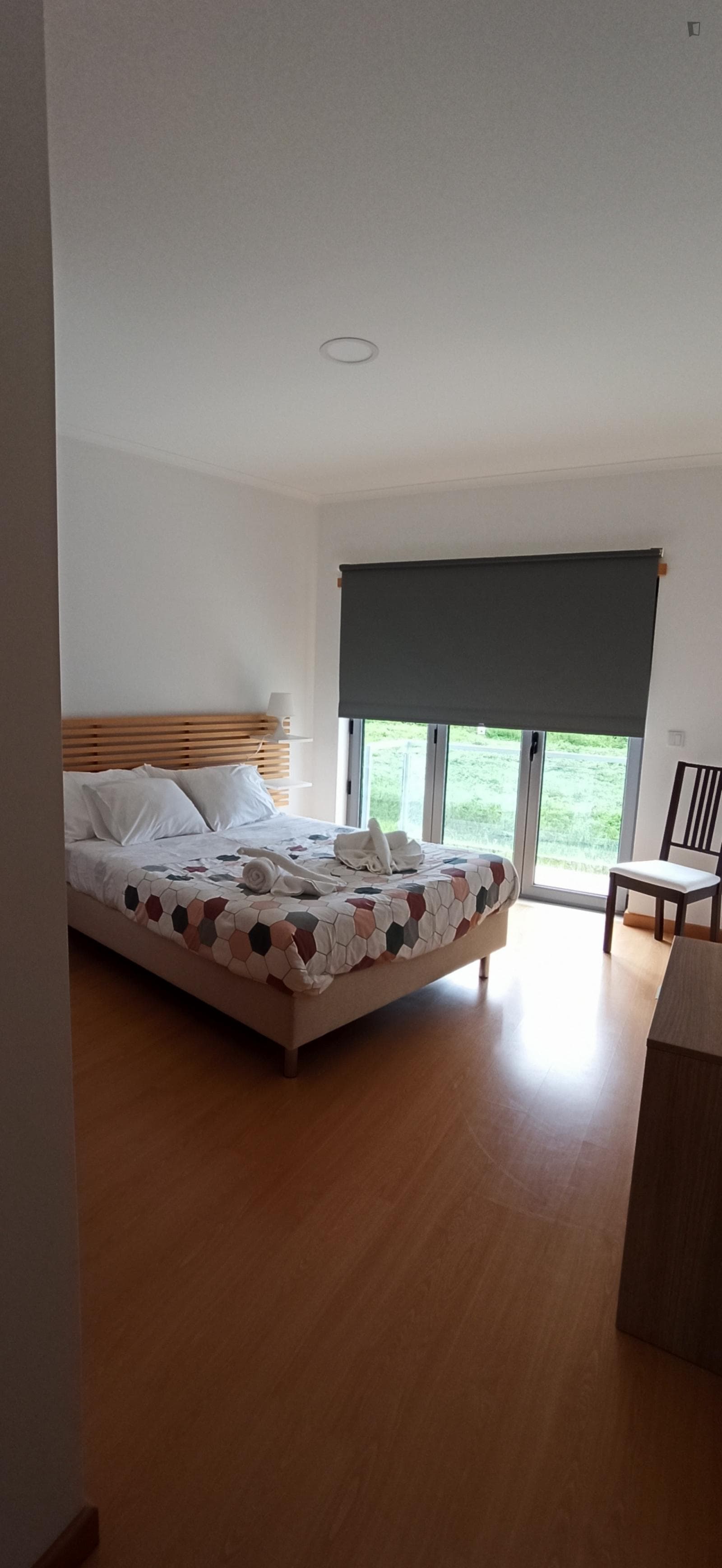 2-bedroom house, with outdoor area photo 1