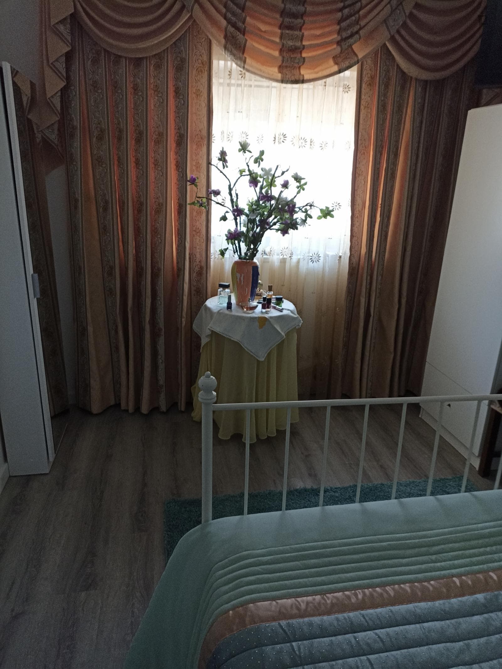 Lovely double bedroom in Carapita, Ourém photo 1