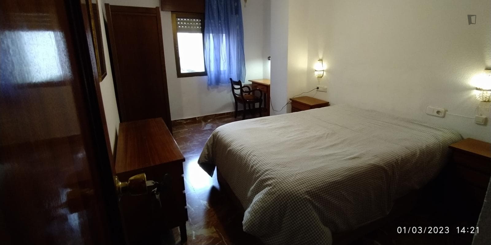 Double bedroom in 2-bedroom apartment photo 1