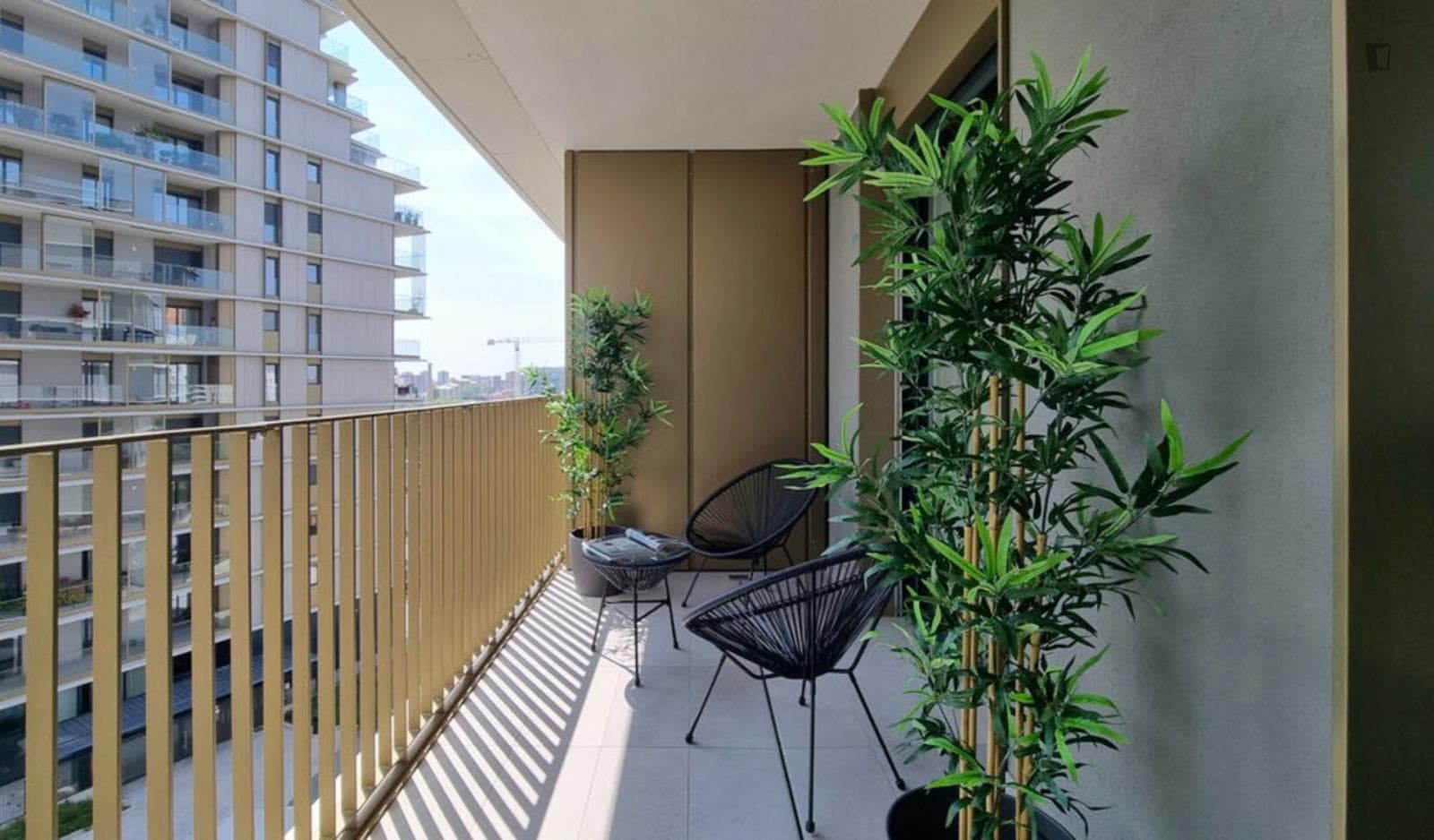 Elegant 1-bedroom apartment close to Molino Dorino metro station photo 1