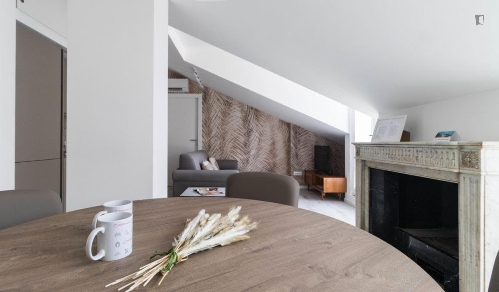 Charming 1-bedroom apartment with balcony near Crocetta metro station photo 1