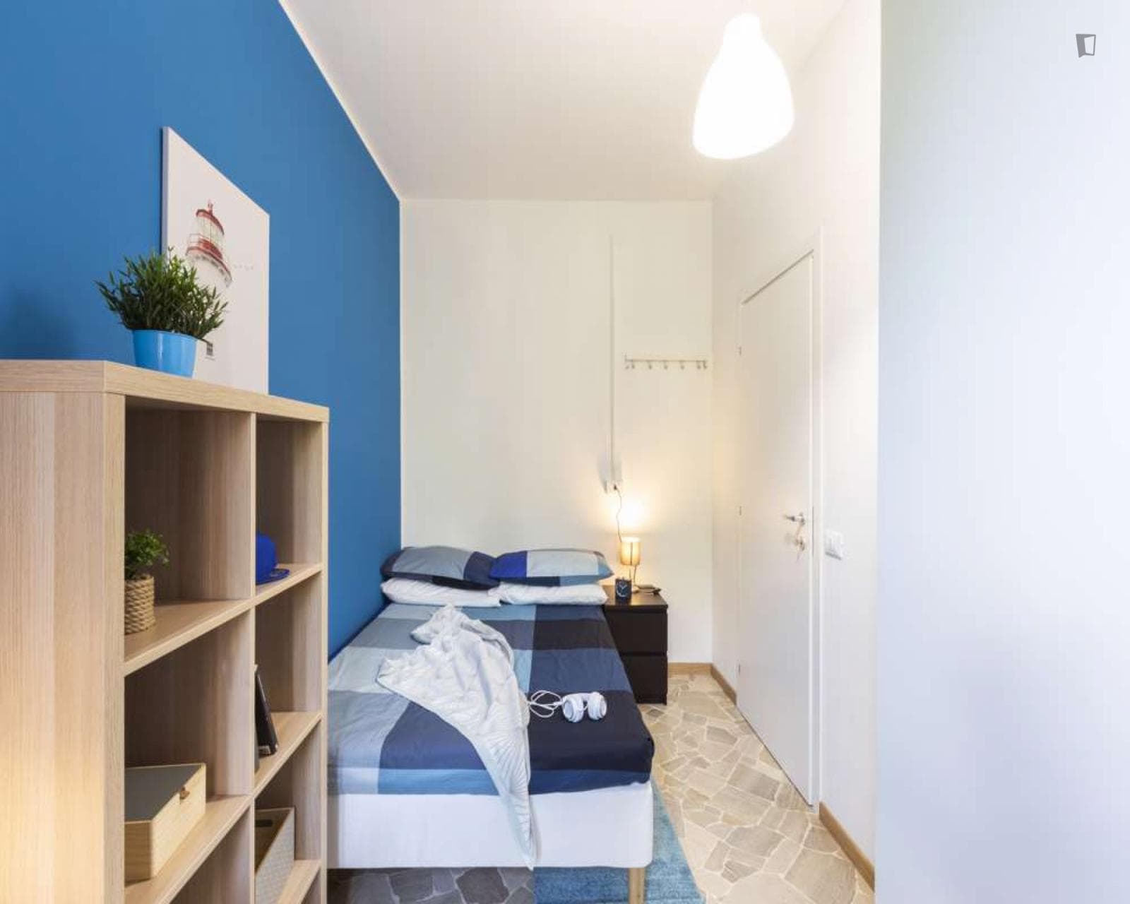 Comfy double bedroom close to Gelsomini metro station photo 1