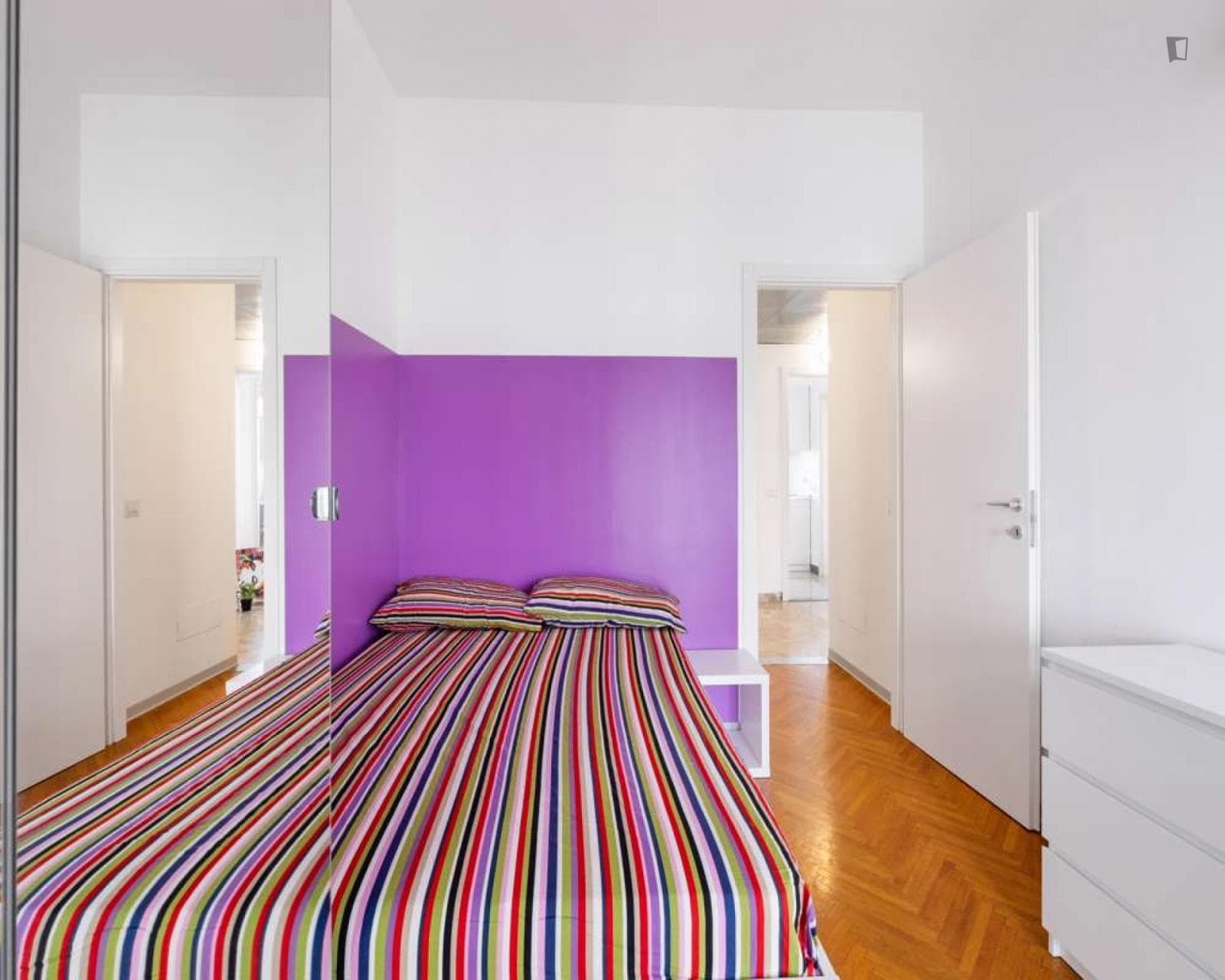 Cute double bedroom close to Piola metro station photo 1