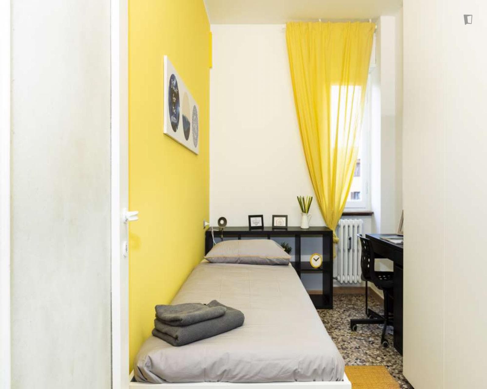 Pleasant single bedroom in Affori photo 1