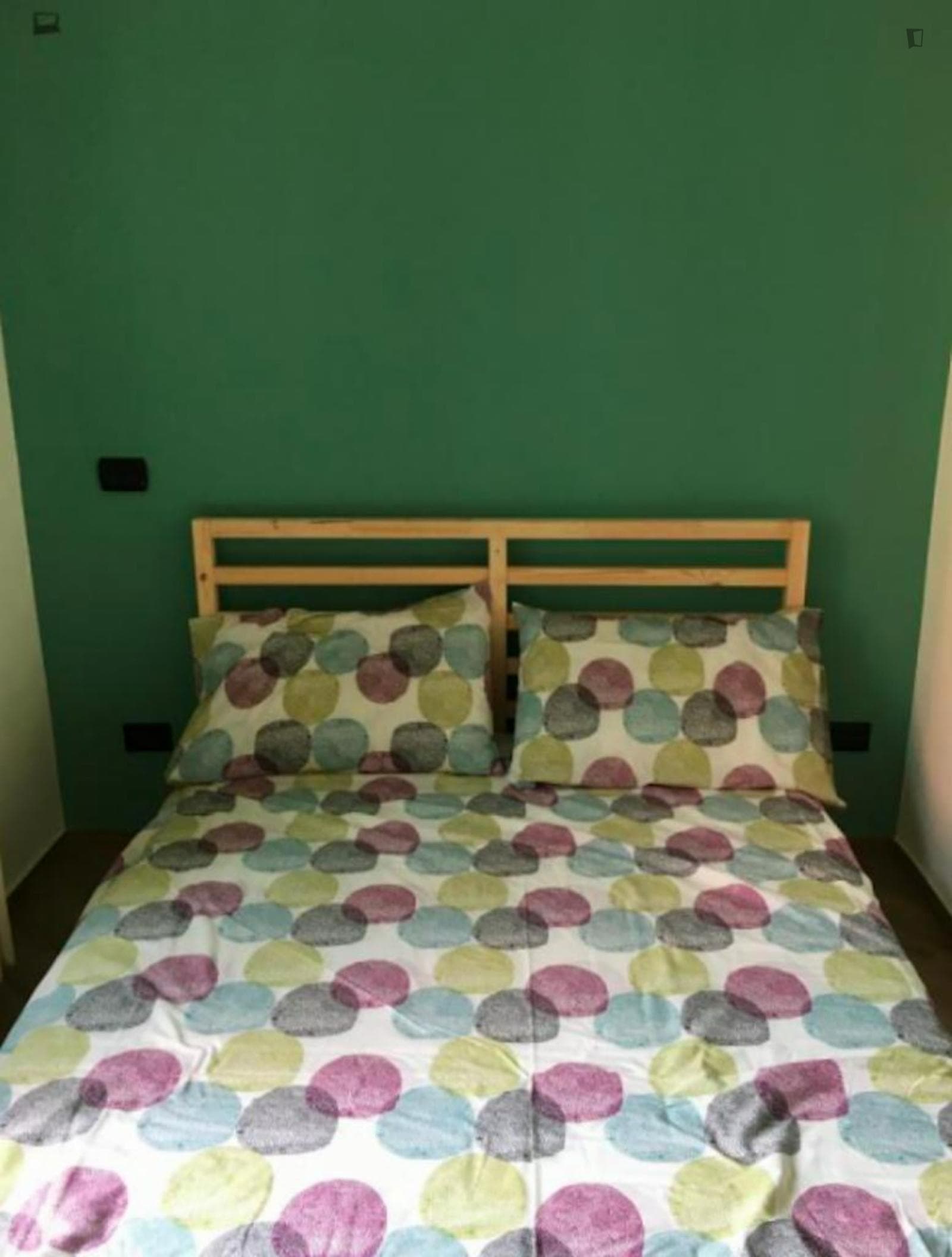 Double bedroom in a 2-bedrooms apartment photo 1