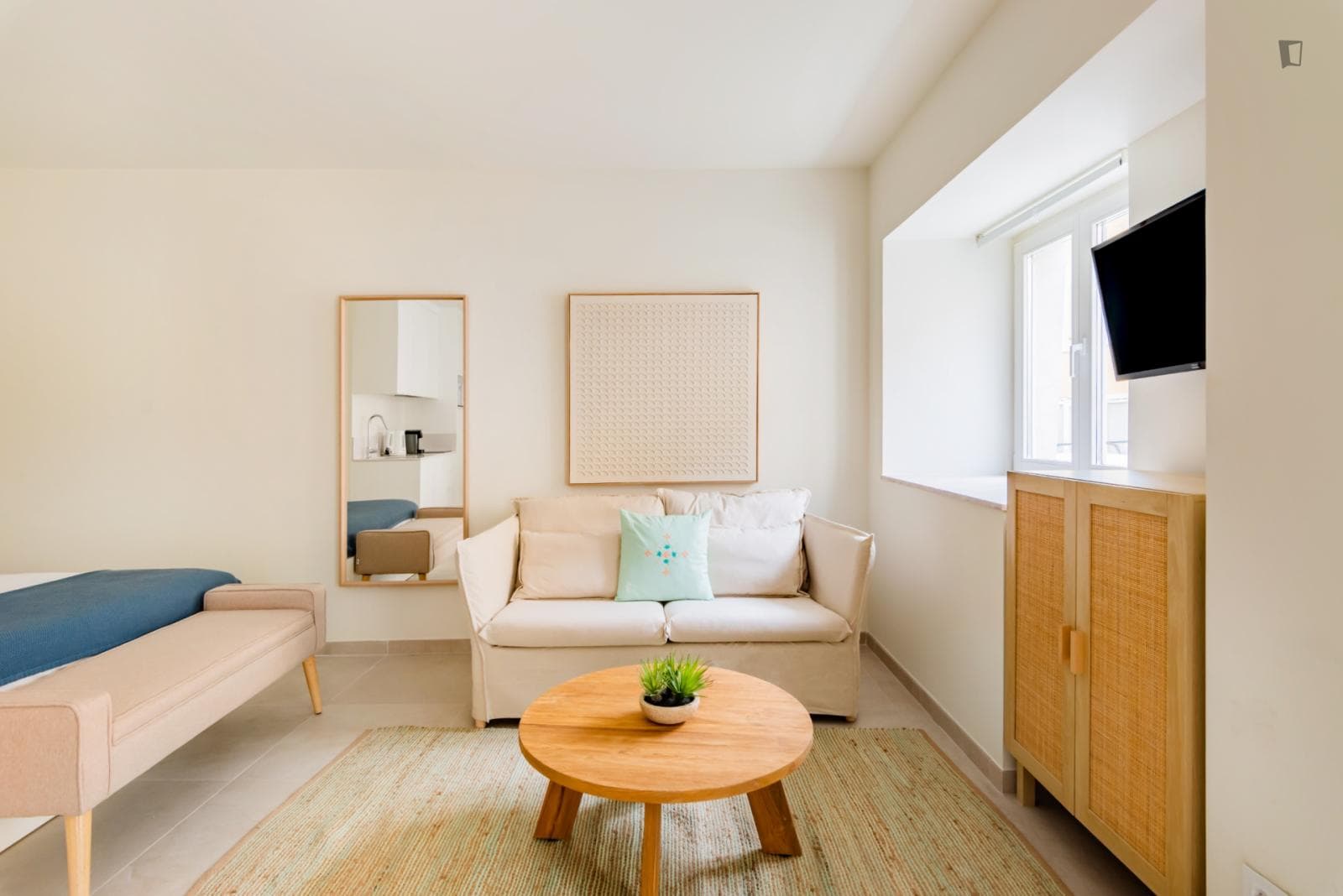 Lapa Getaway Studio with Swimming Pool photo 1
