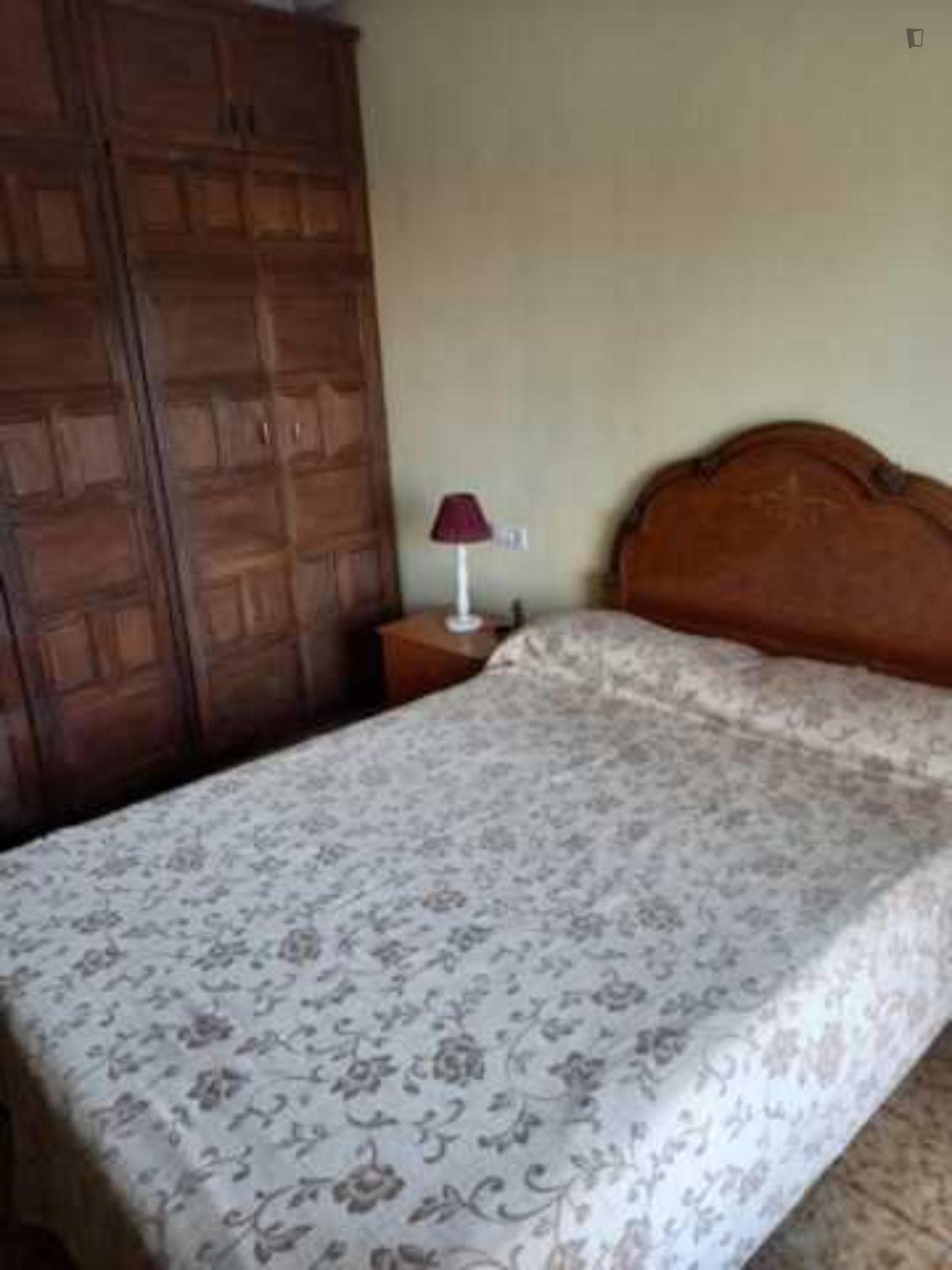 Homely double bedroom in Salamanca city center close to Facultad de Educación de la Universidad de Salamanca photo 1