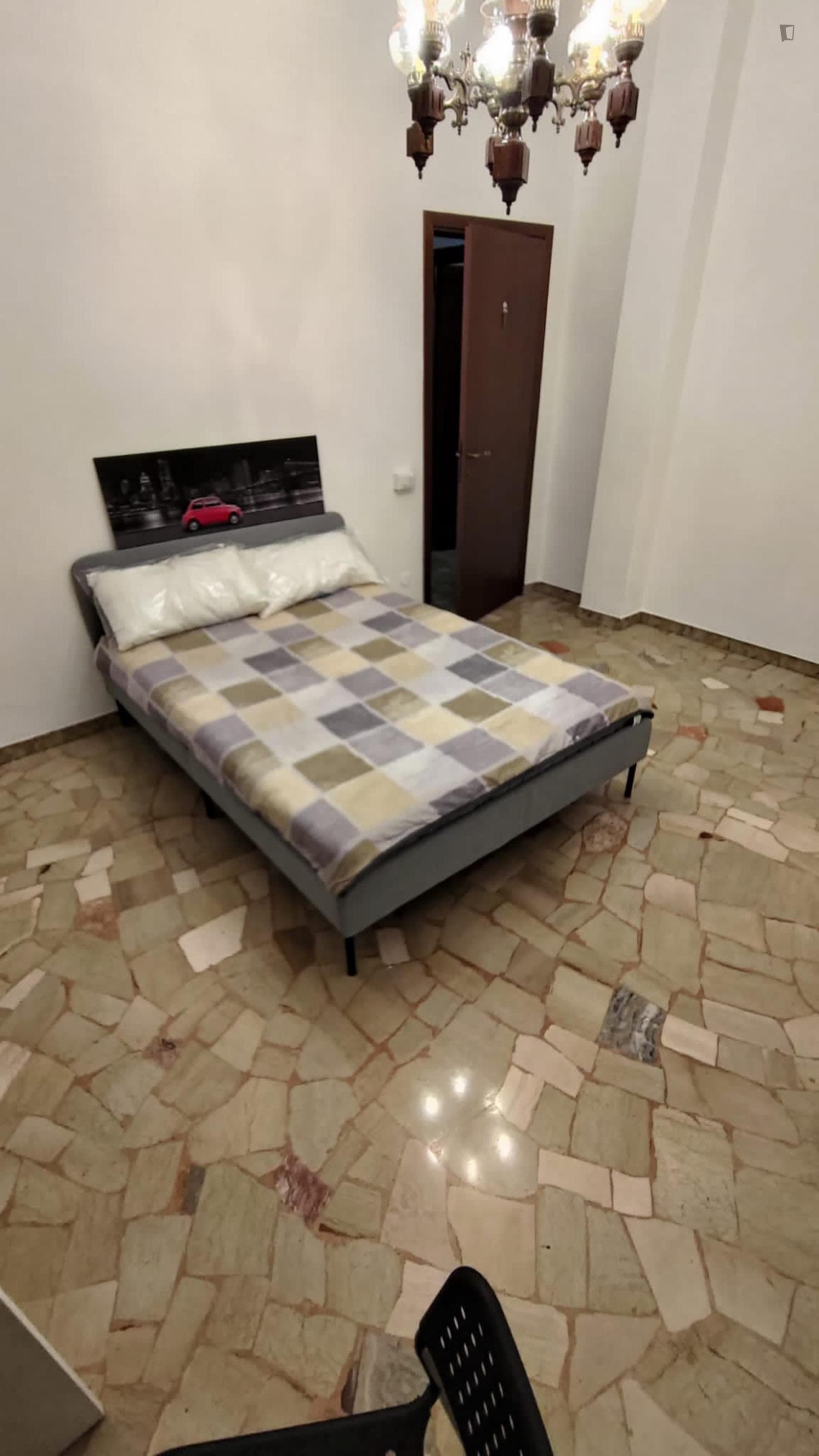 Spacious double bedroom close to Parco Nord Milano photo 1