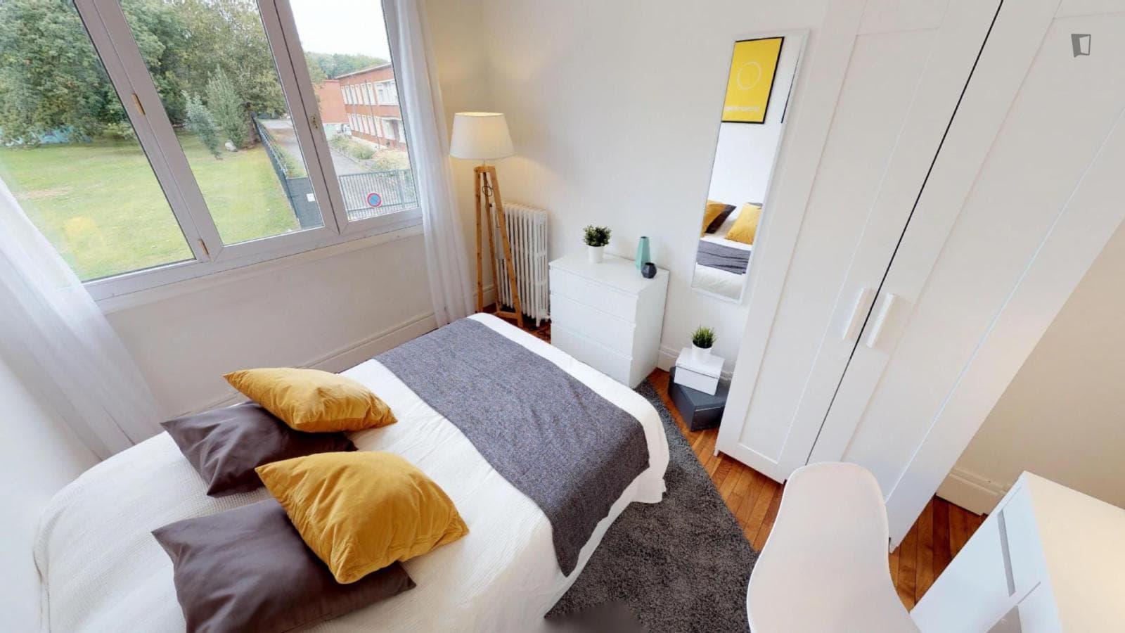 Property photo thumbnail