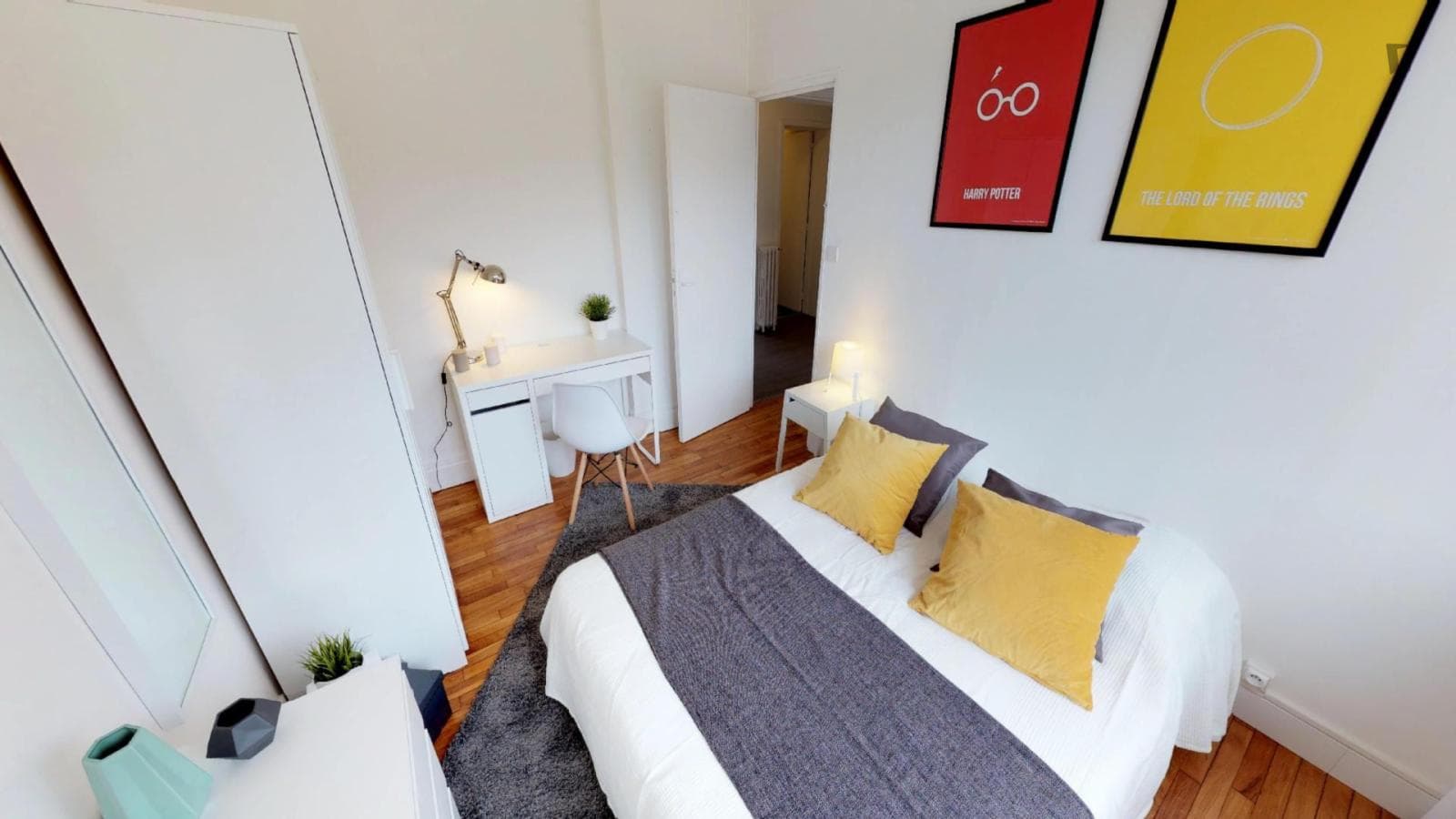 Bright double bedroom near Citadelle de Lille photo 1