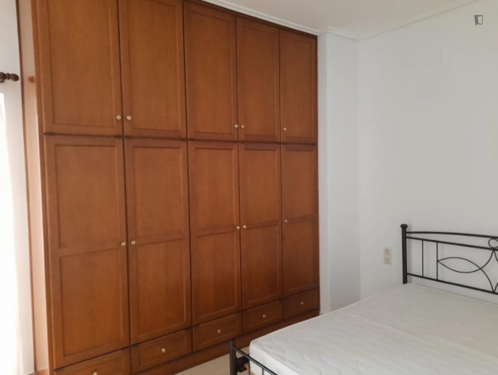 Amazing 1-bedroom apartment near Loutsa photo 1